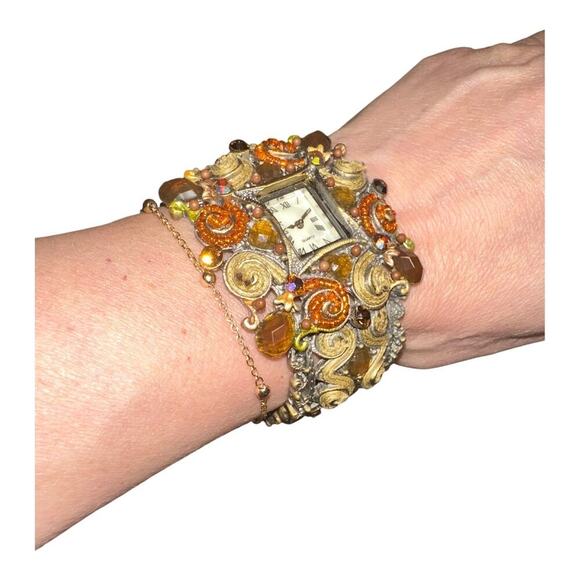 Vintage Geneva Quartz Women’s Filigree Watch W. Rhinestones Hinged Snap Closure - Picture 1 of 8